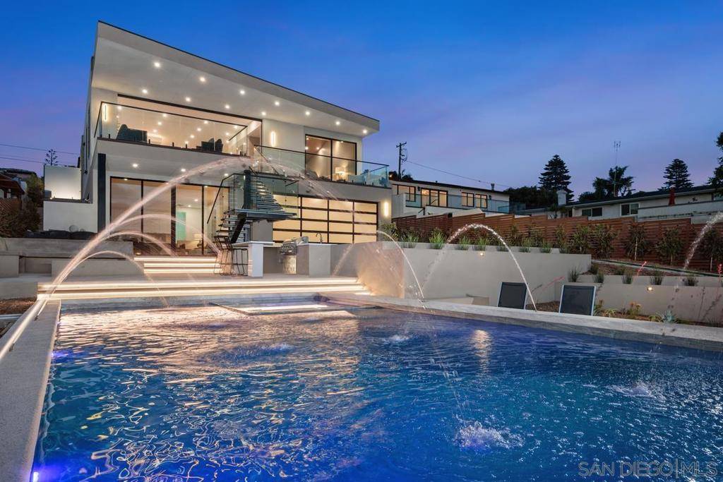 Solana Beach, CA 92075,147 S Rios