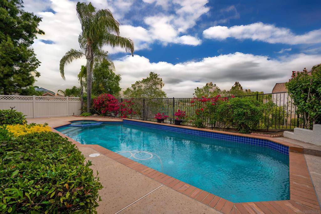 San Diego, CA 92127,18037 Saponi Ct #678-380-02-00