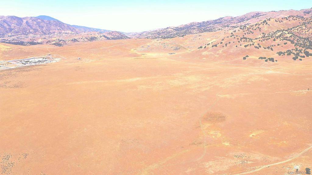Tehachapi, CA 93561,N of Challenger and Hwy 58