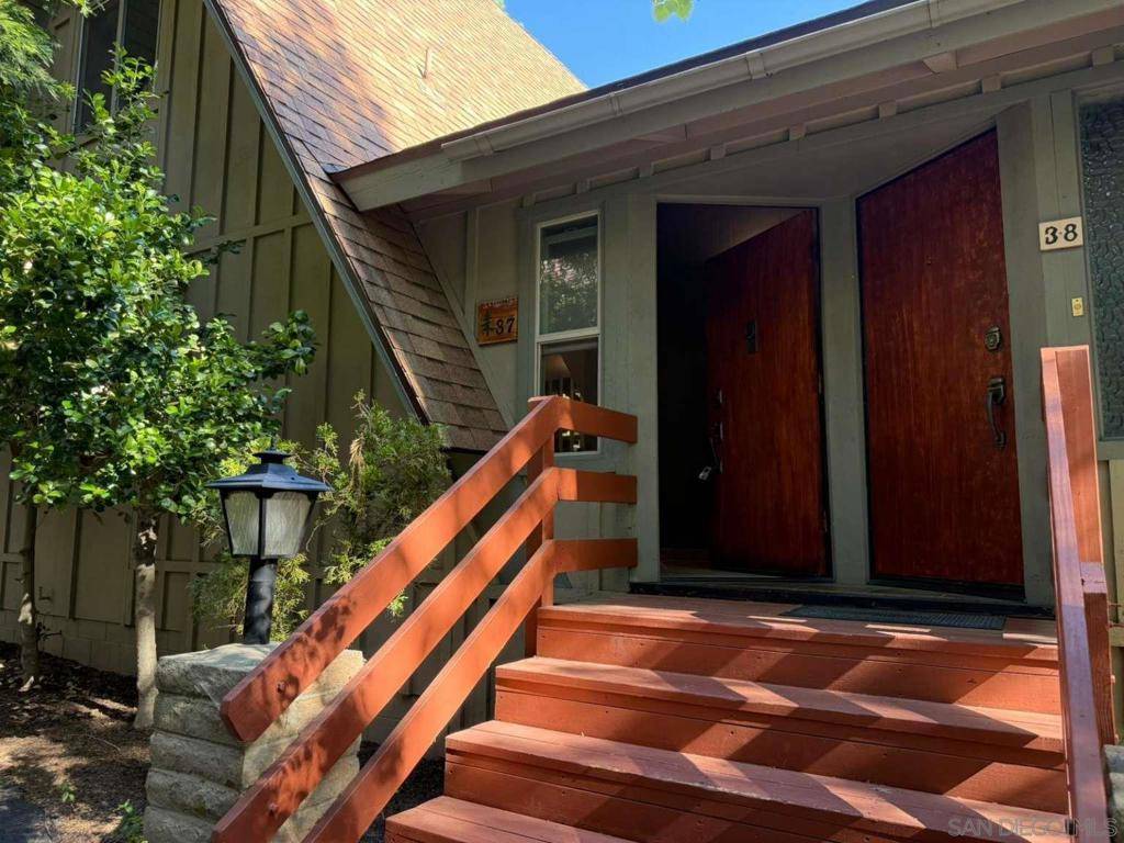 Lake Arrowhead, CA 92352,180 Grass Valley Rd #37