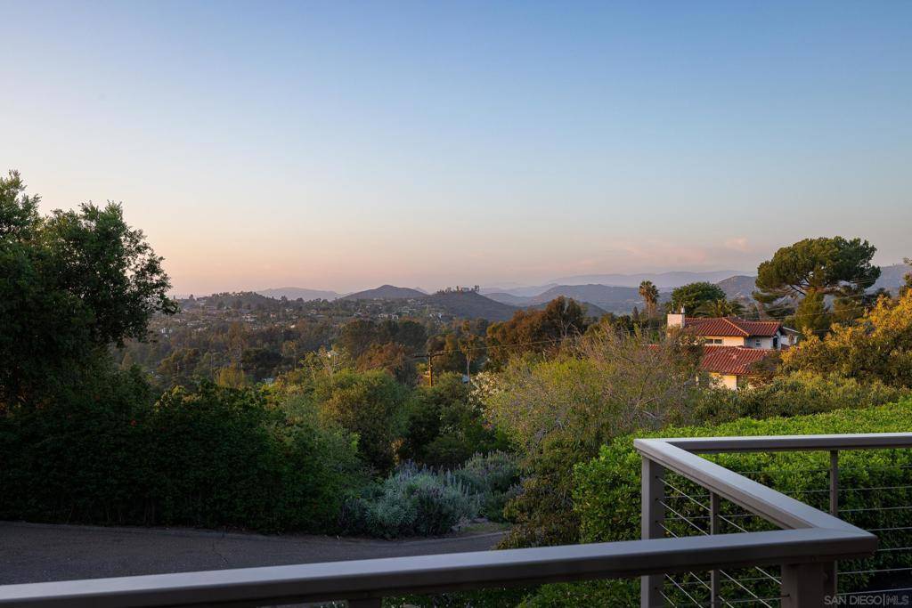 Poway, CA 92064,16204 Orchard Bend Rd