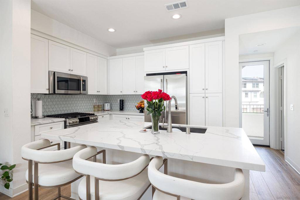 Chula Vista, CA 91915,1728 Discovery Falls Dr #135