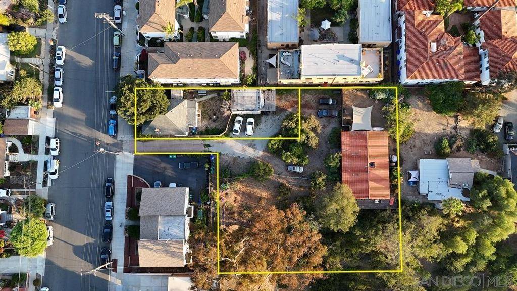 San Diego, CA 92116,4714 16 Arizona St