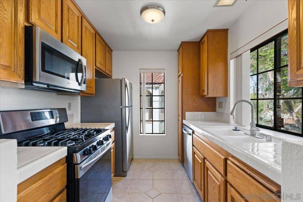 San Diego, CA 92129,13330 Caminito Ciera #22