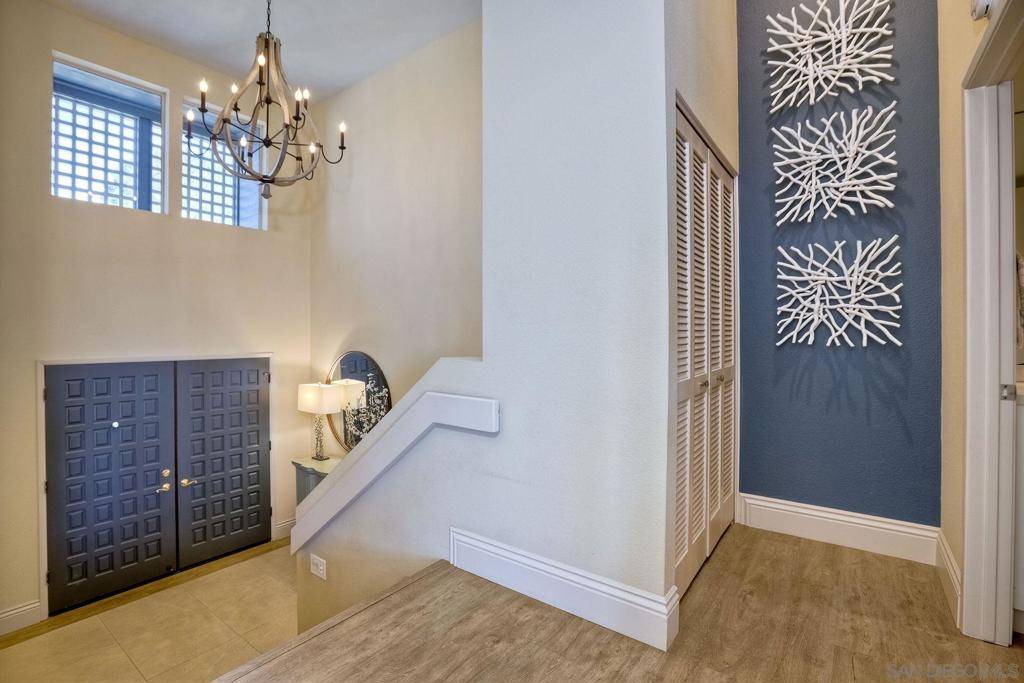 Del Mar, CA 92014,1043 Freedom Court