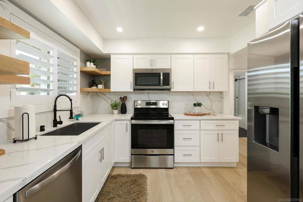 Oceanside, CA 92057,3660 N Vista Campana #15