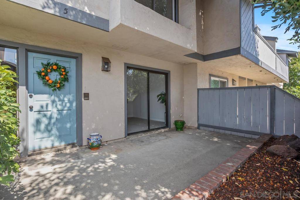 Escondido, CA 92027,2135 E Valley Pkwy #5