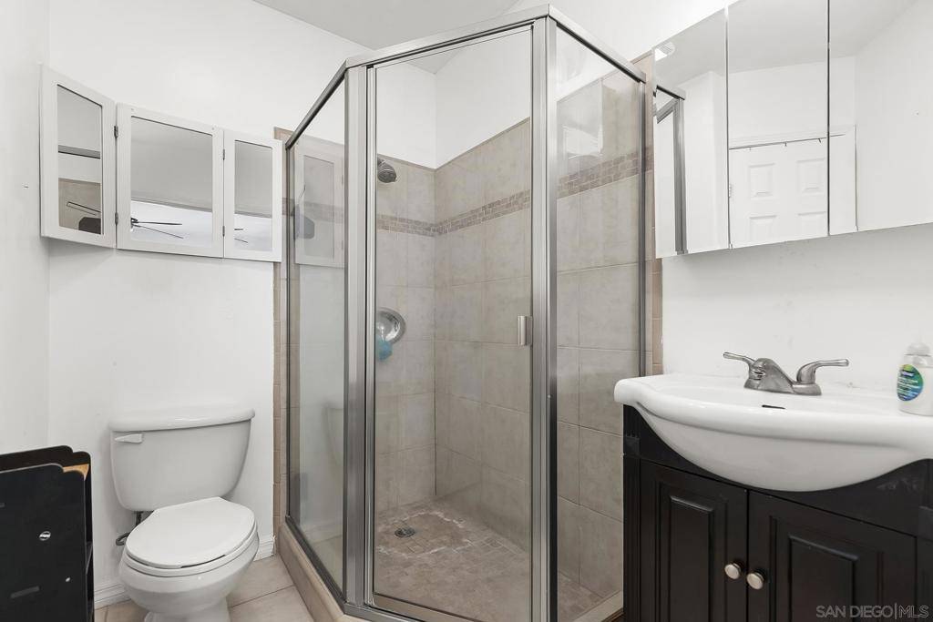 605 S MOLLISON #205 El Cajon, CA 92020