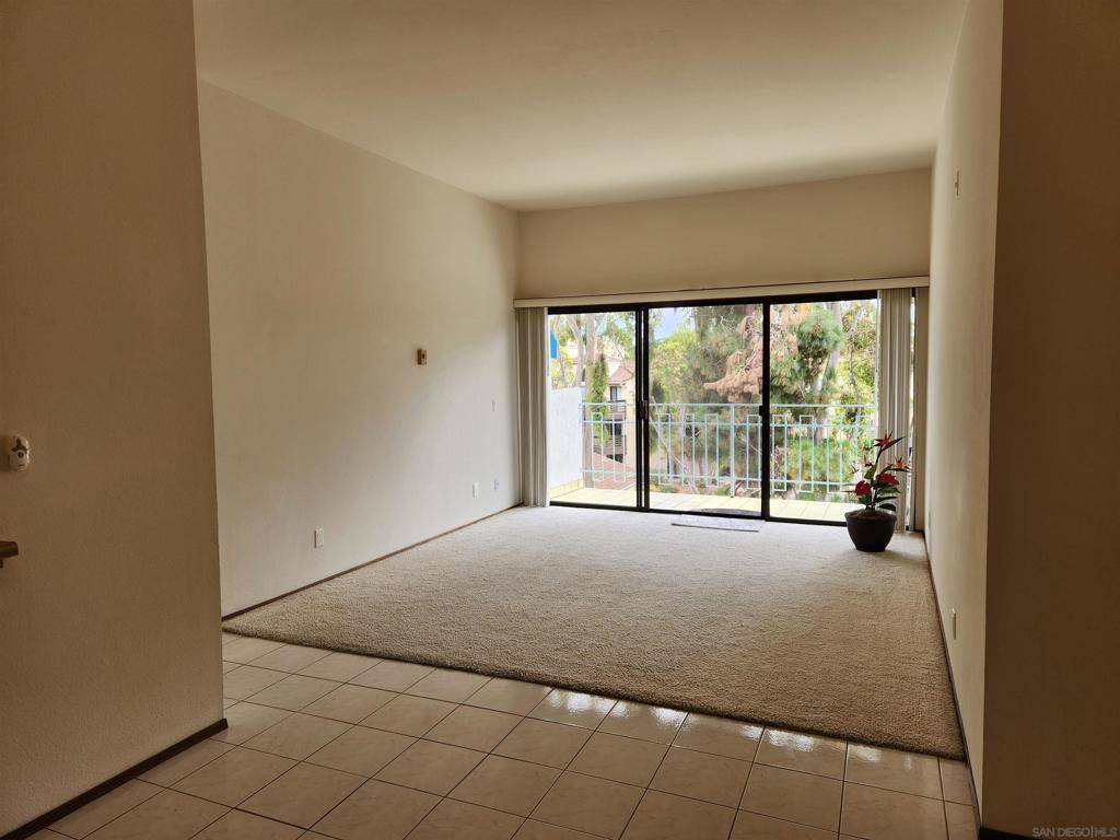 San Diego, CA 92122,8328 Regents Rd #3J