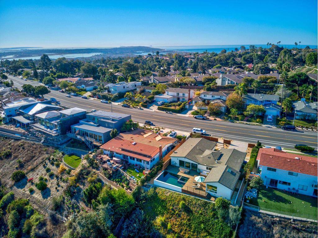 La Jolla, CA 92037,5745 Soledad Mountain Road