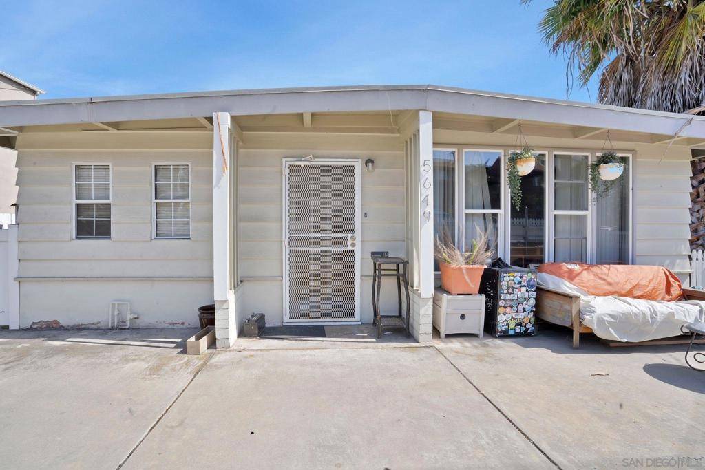 San Diego, CA 92110,5649 Lauretta St