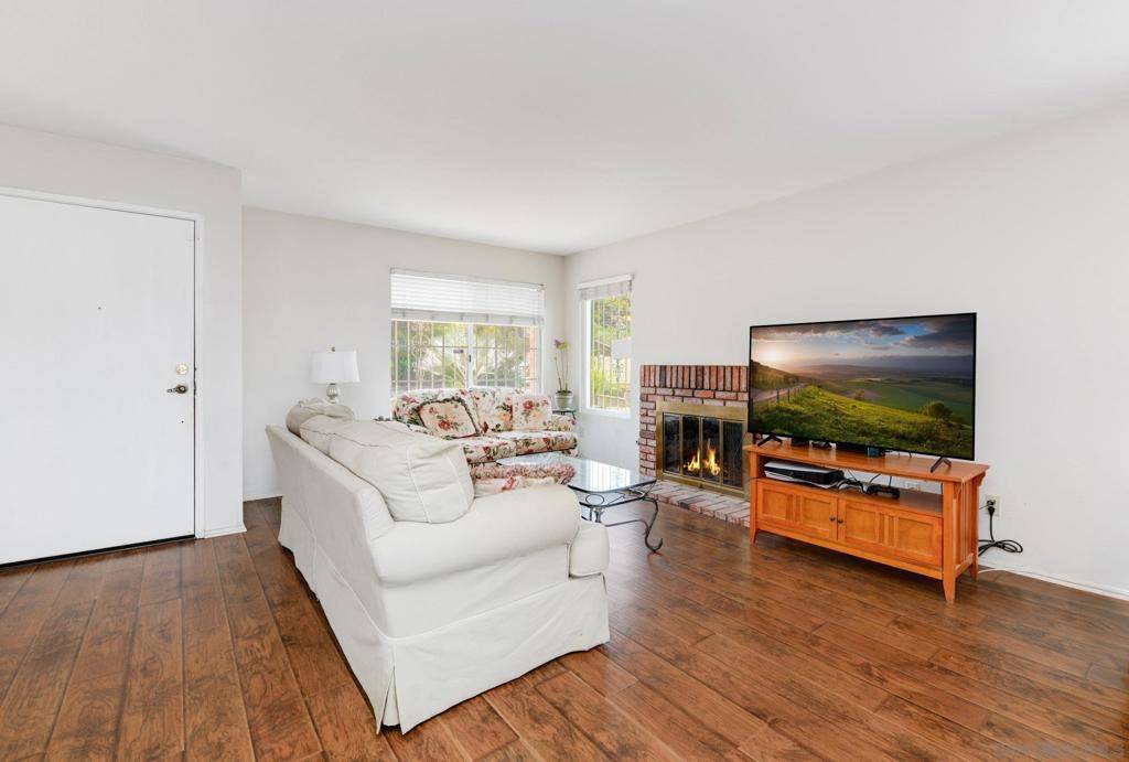 San Diego, CA 92114,7096 Bullock Dr