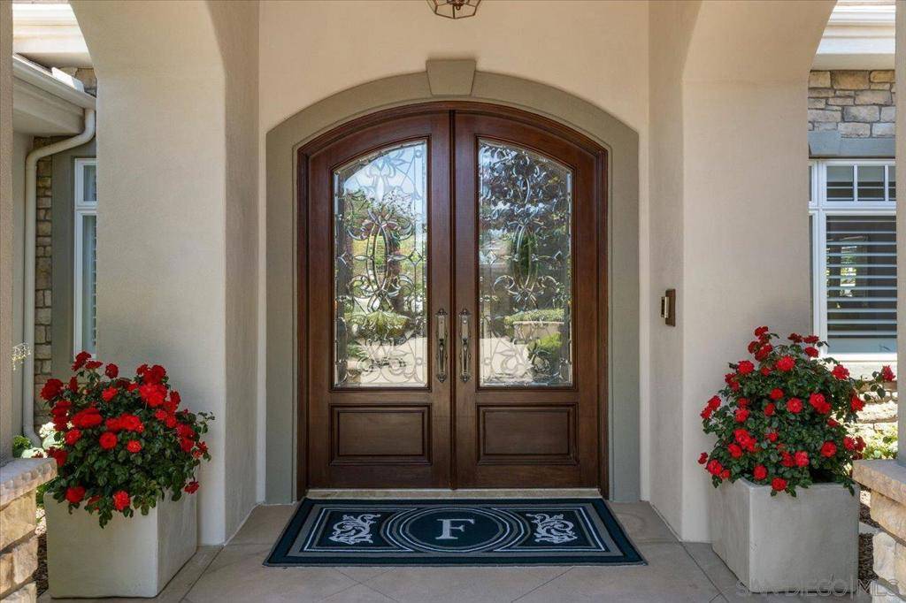Poway, CA 92064,13391 OLD WINEMASTER COURT