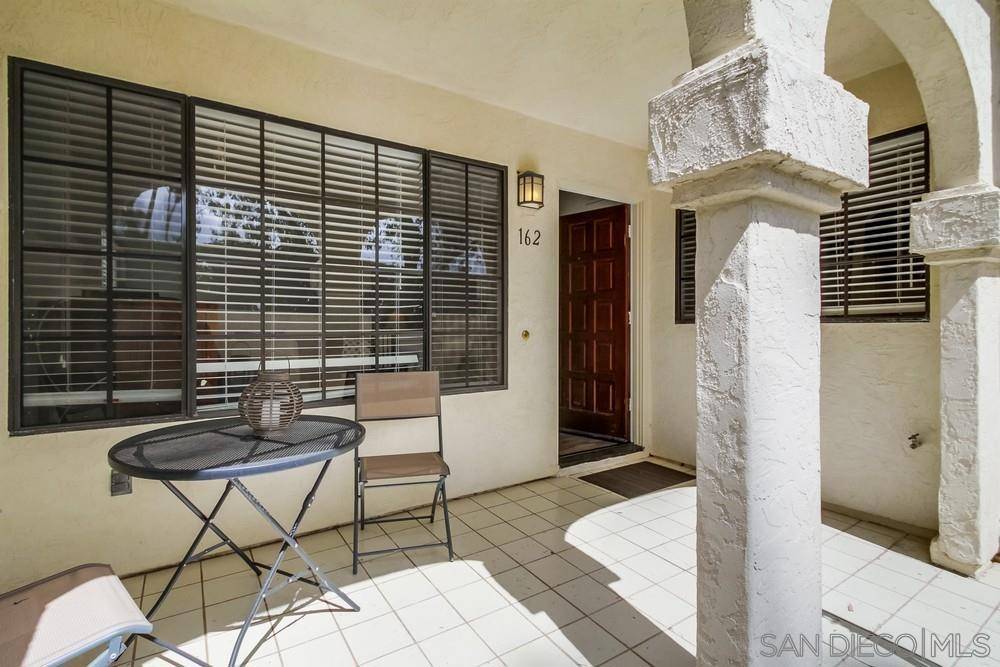 San Diego, CA 92122,4175 Porte de Merano #162