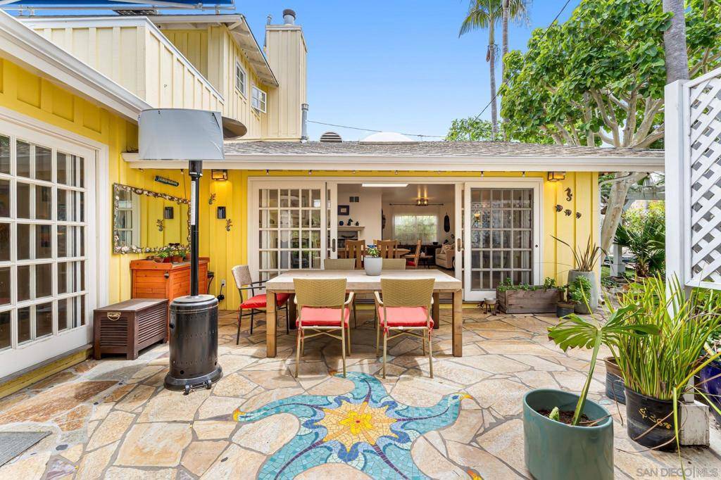 La Jolla, CA 92037,619 Bonair Way