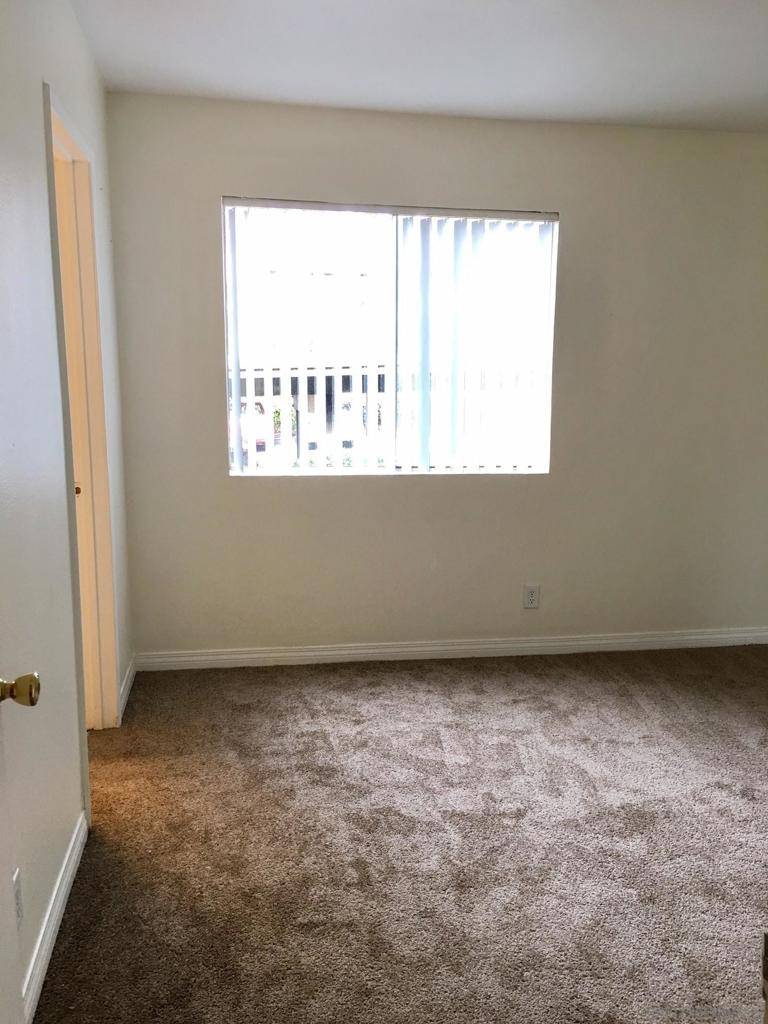 San Diego, CA 92127,17147 W Bernardo Dr #102