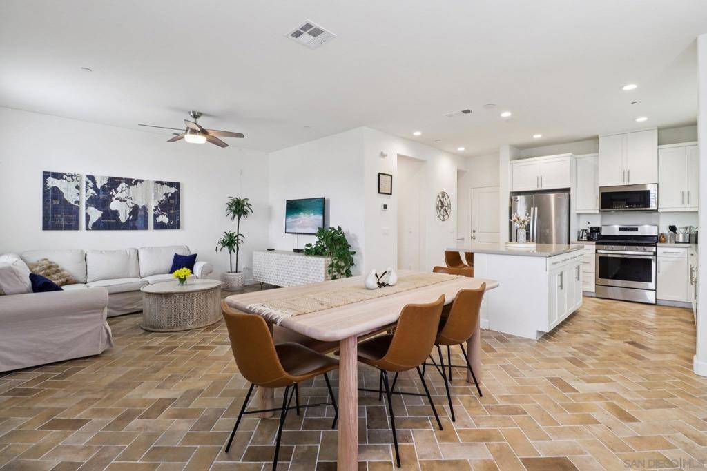 Imperial Beach, CA 91932,511 Surfbird Ln