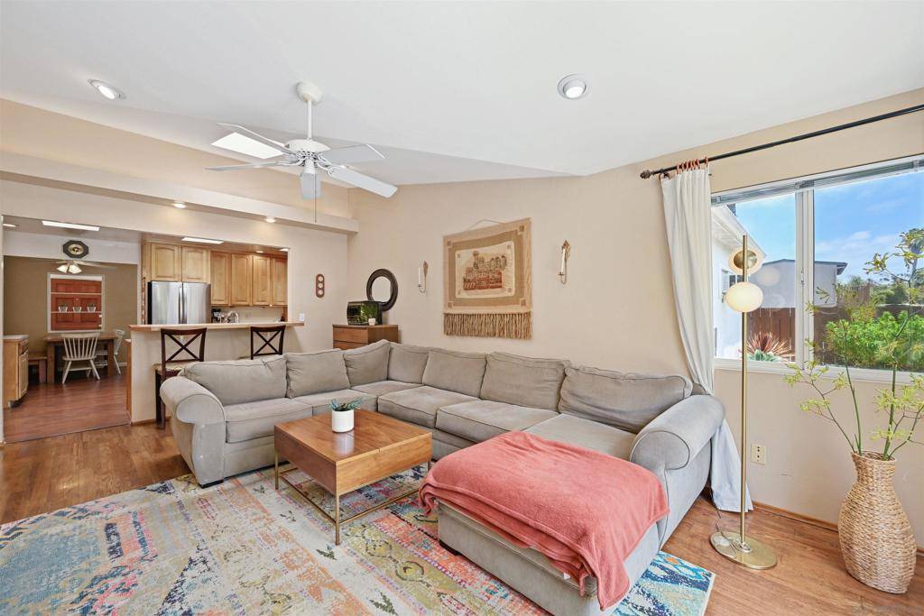 San Diego, CA 92117,3262 Apache Ave