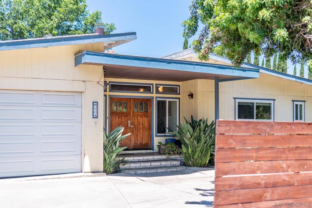 La Mesa, CA 91941,4236 Camino Paz