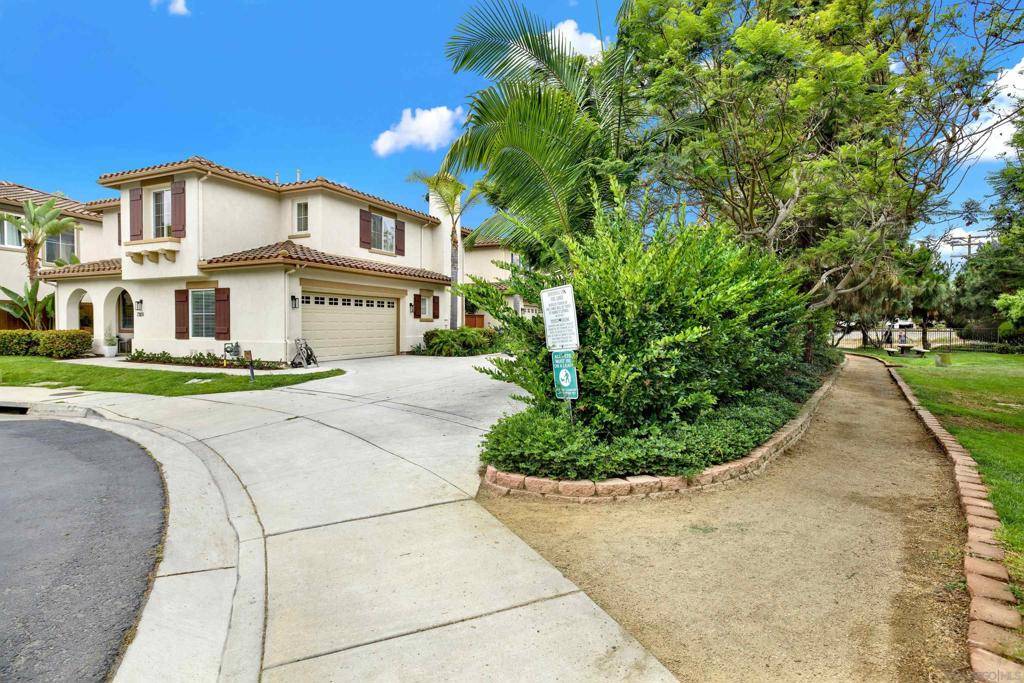 Carlsbad, CA 92011,7301 Seafarer Pl