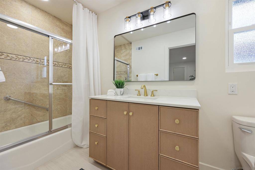 Chula Vista, CA 91911,1547 Point Dume