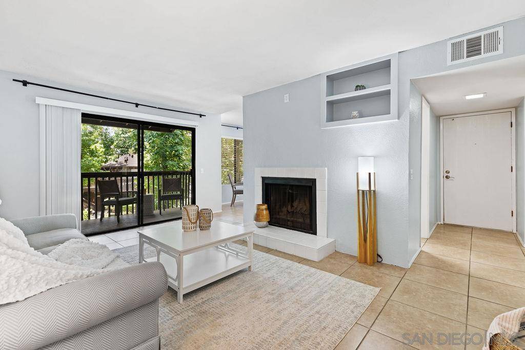 Alpine, CA 91901,2157 Arnold Way #324