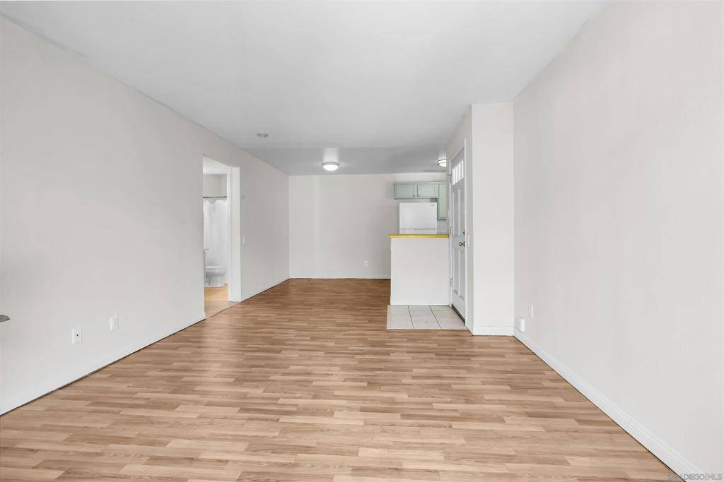 San Diego, CA 92173,3566 Sunset Ln #71
