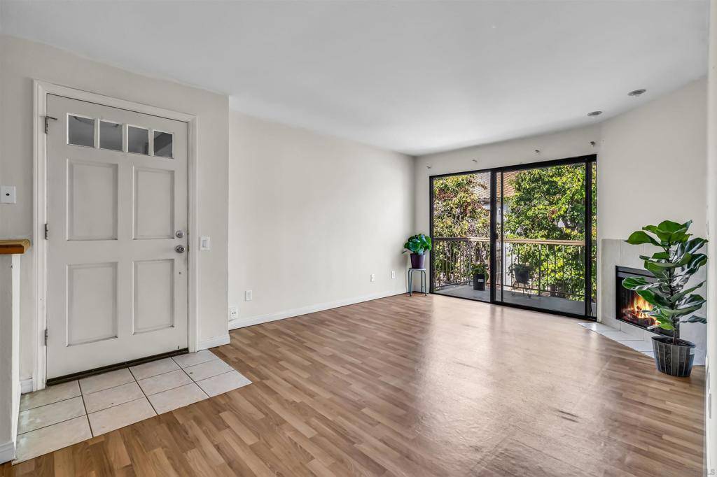 San Diego, CA 92173,3566 Sunset Ln #71
