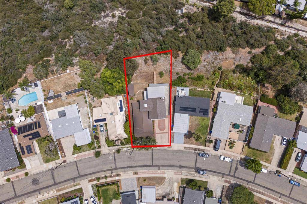 San Diego, CA 92117,4862 MOUNT LA PLATTA DR