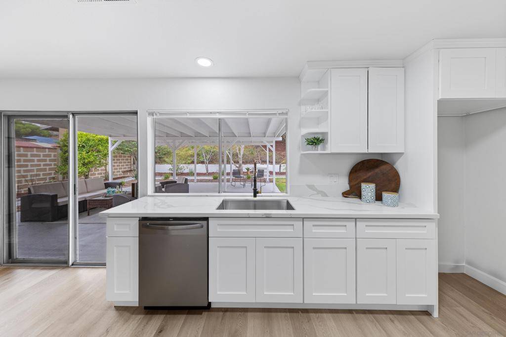 San Diego, CA 92139,2915 Morton Way