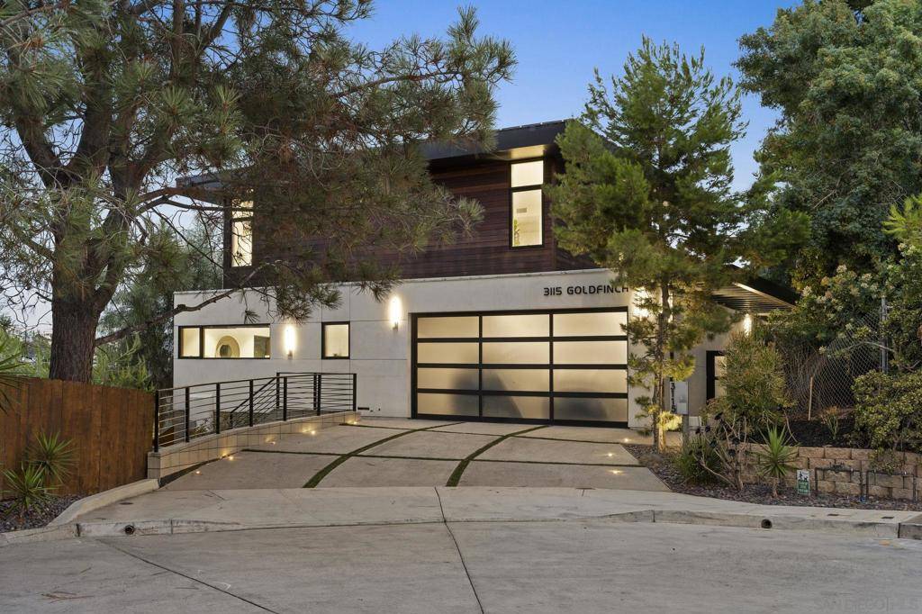 San Diego, CA 92103,3115 Goldfinch St