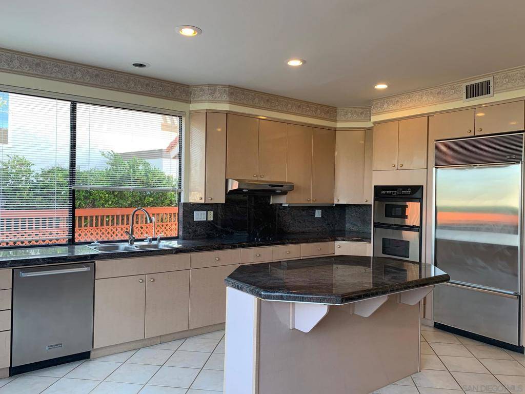 La Jolla, CA 92037,6535 Caminito Northland