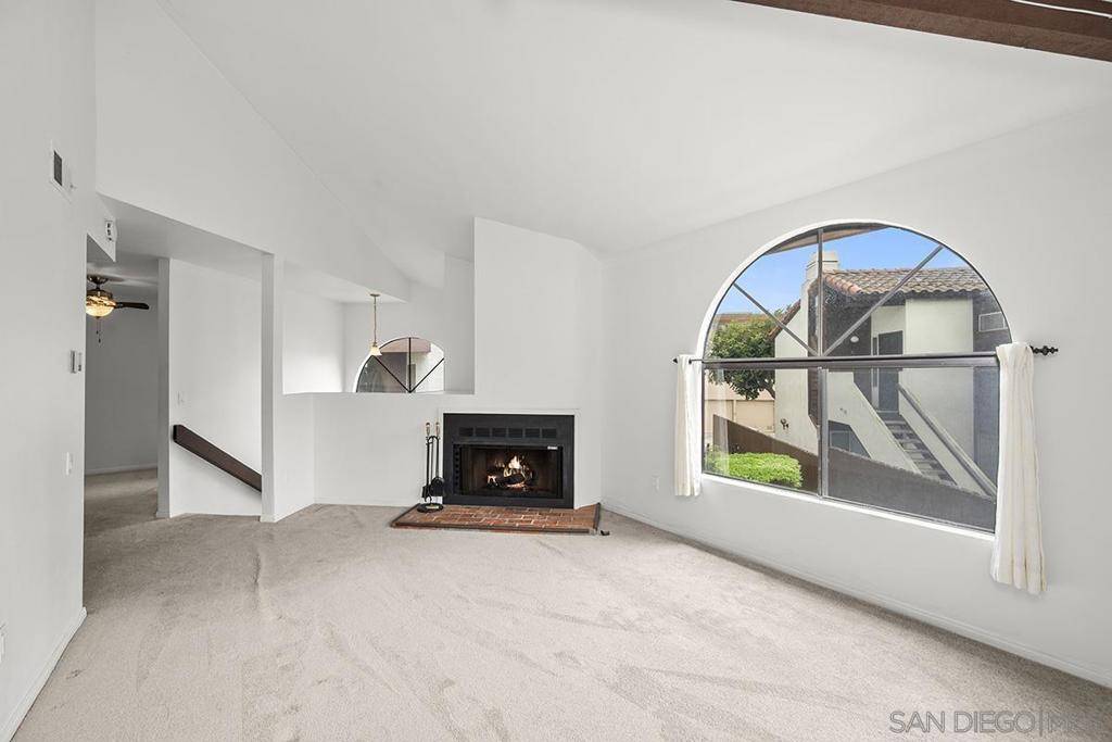 San Diego, CA 92109,1943 Diamond St