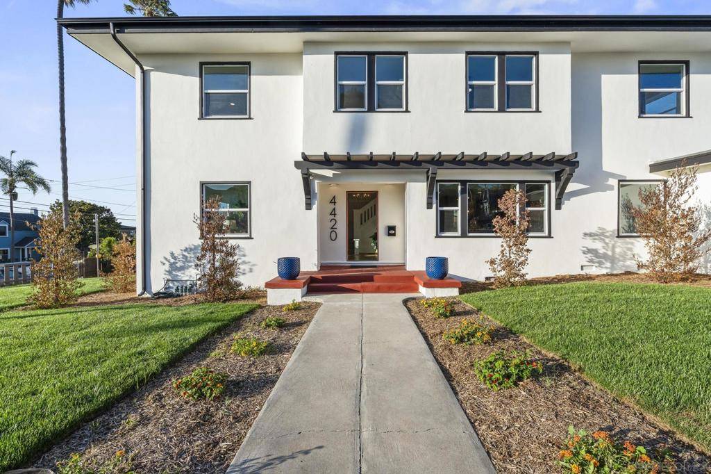 San Diego, CA 92107,4420 Voltaire Street