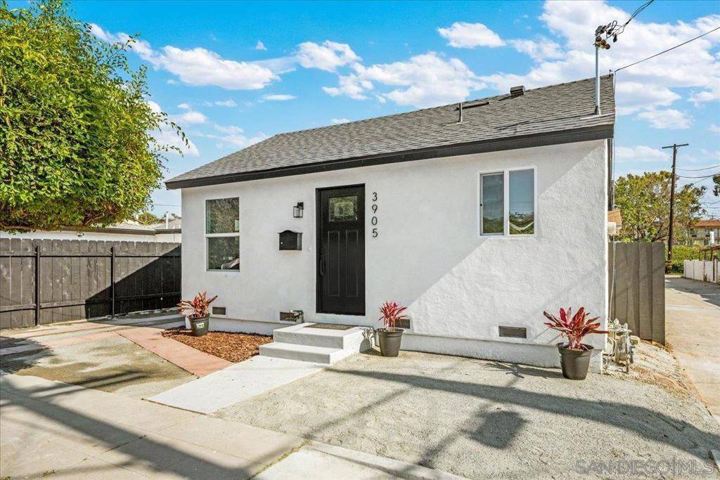 San Diego, CA 92113,3905 3909 Cottonwood St
