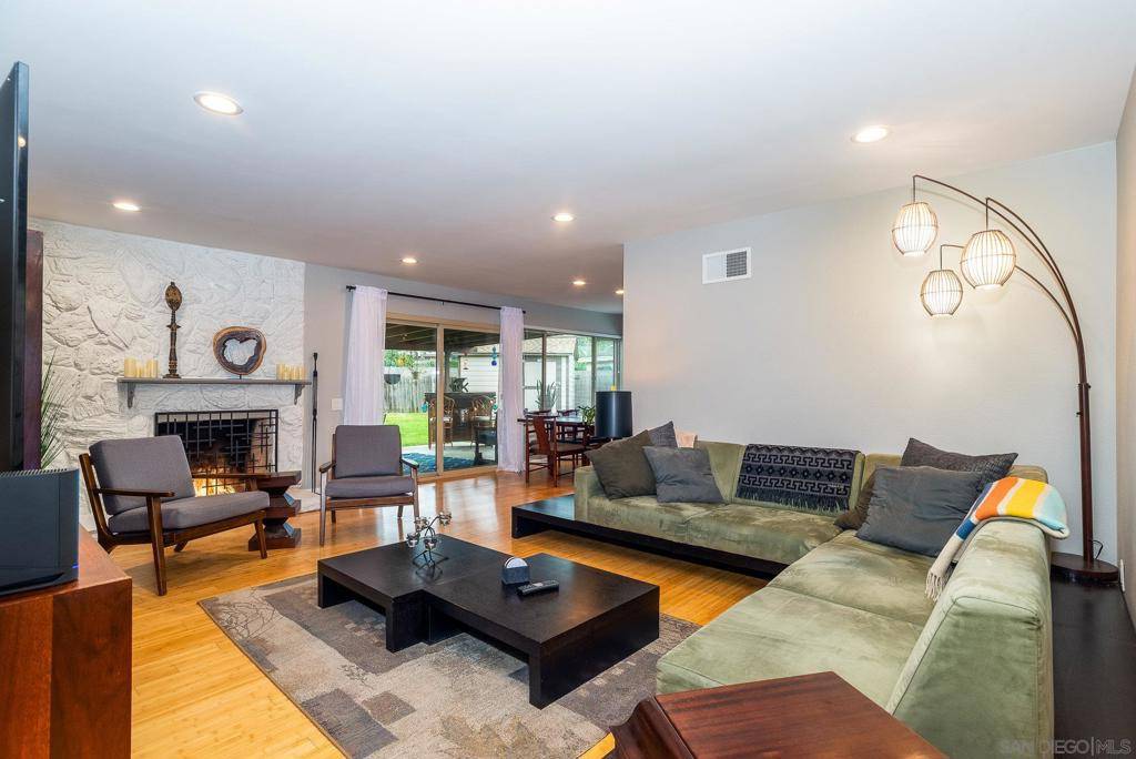 La Mesa, CA 91941,4013 Corte Tierra Alta