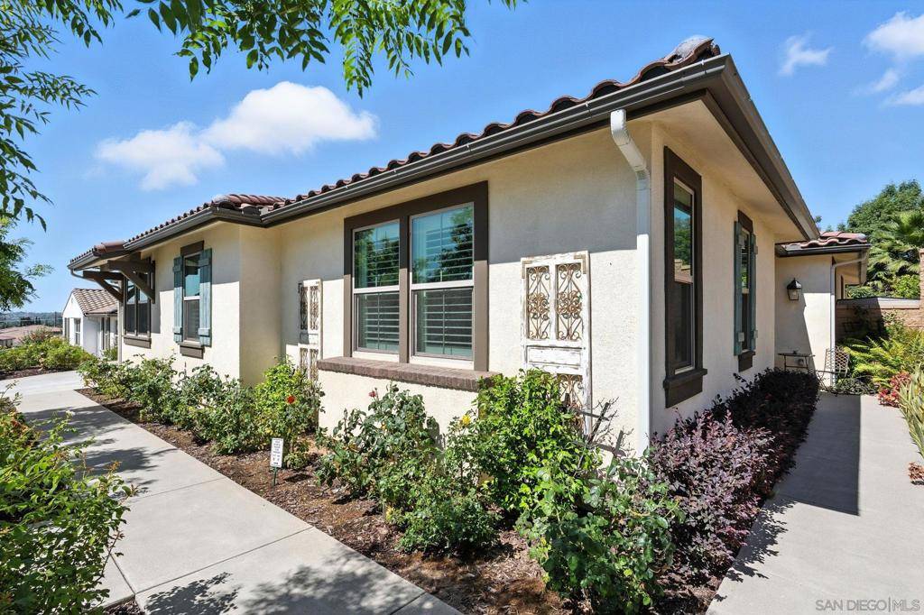Escondido, CA 92027,2313 E Lincoln Ave