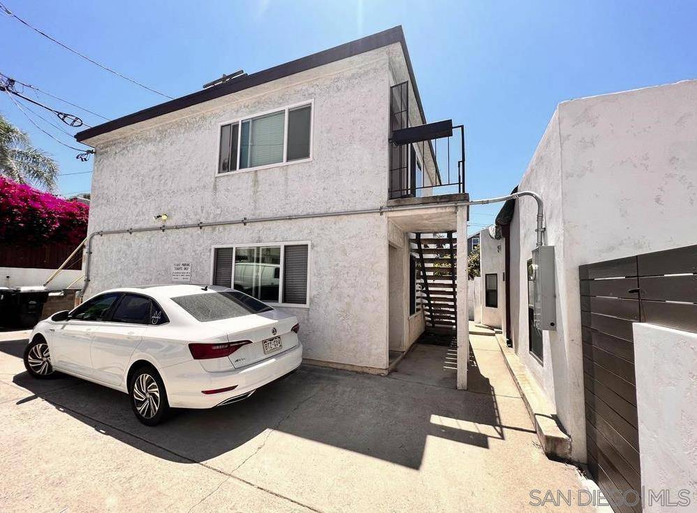 San Diego, CA 92116,4763 Terrace Dr #B
