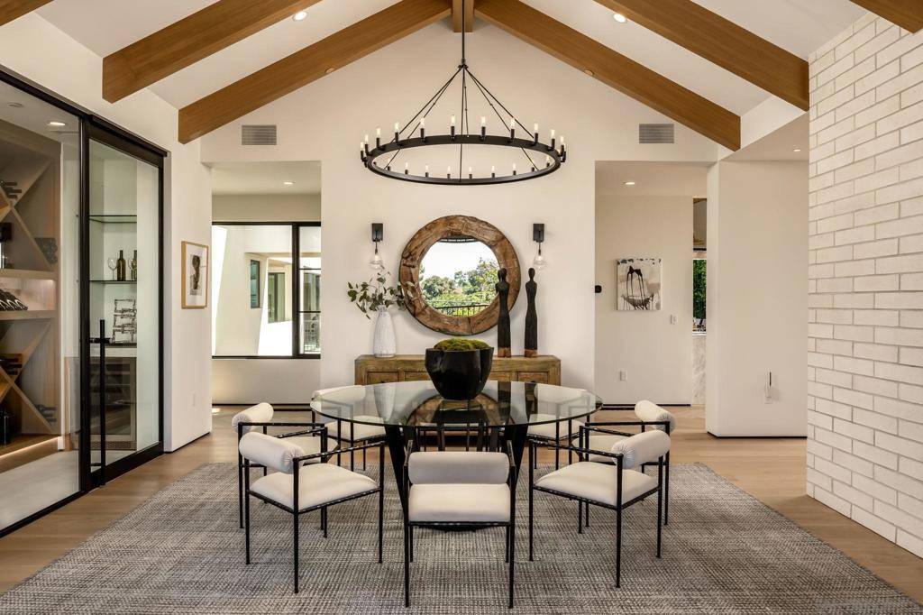 La Jolla, CA 92037,6357 Castejon Dr