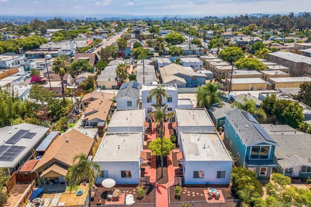 San Diego, CA 92104,2949 Kalmia