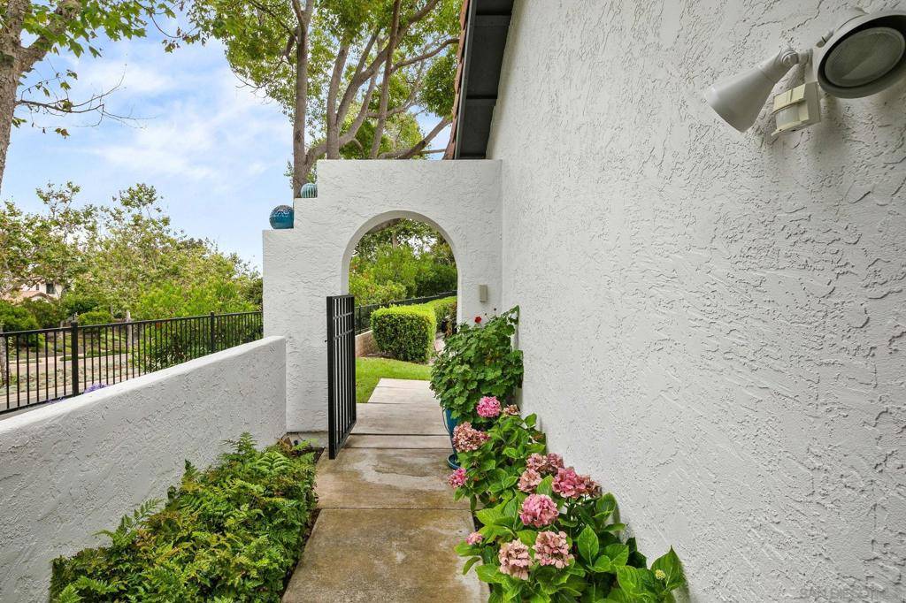 San Diego, CA 92130,3458 Voyager Cir