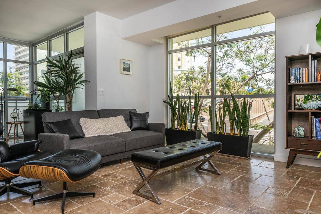 San Diego, CA 92103,3812 Park Blvd #206