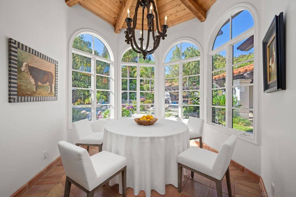 Rancho Santa Fe, CA 92067,5354 El Camino Del Norte