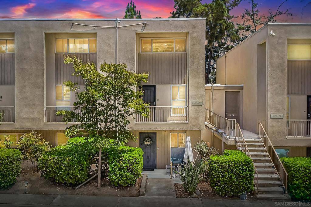 La Mesa, CA 91942,5700 Baltimore Dr #215