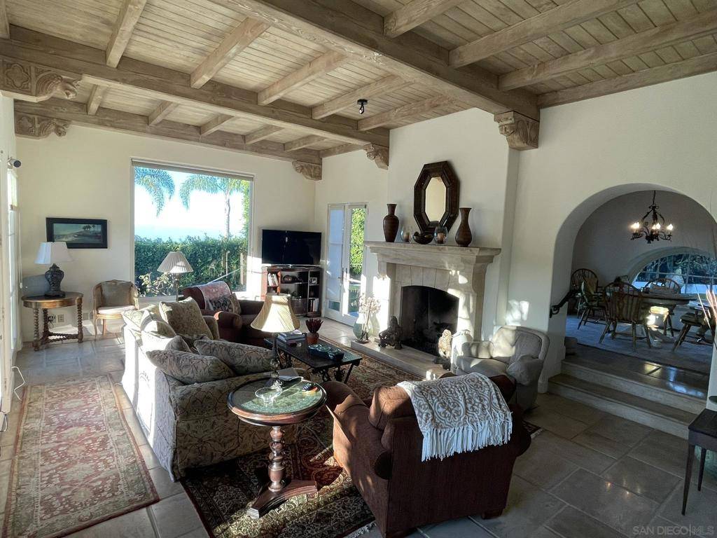 La Jolla, CA 92037,6692 La Jolla Scenic Dr S
