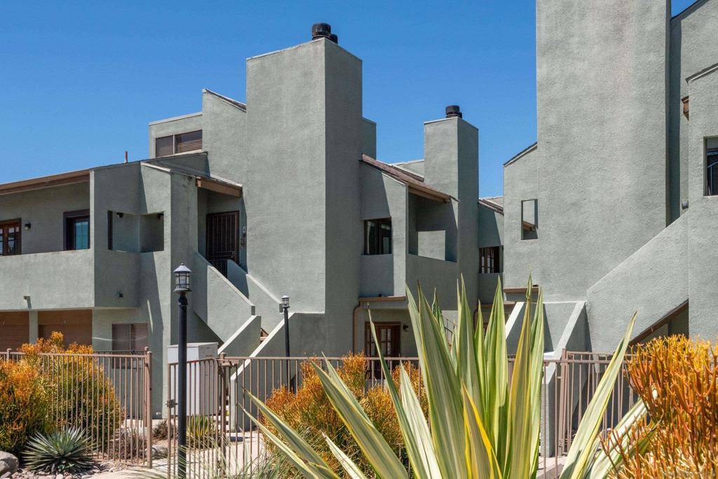 San Diego, CA 92116,4622 Felton St #4