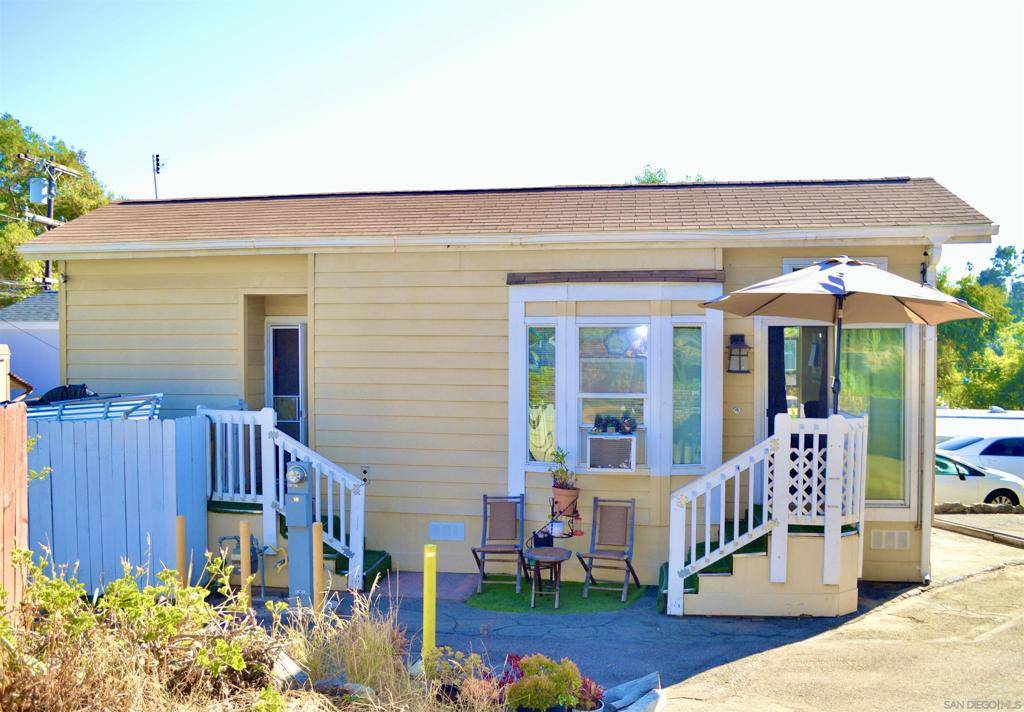 Vista, CA 92084,1045 E Vista Way #18