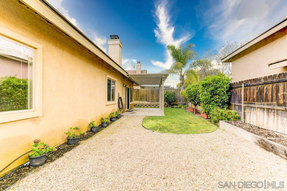 Santee, CA 92071,9504 Paseo De Los Castillos
