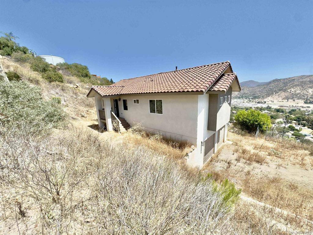 Lakeside, CA 92040,11677 Valle Vista Rd