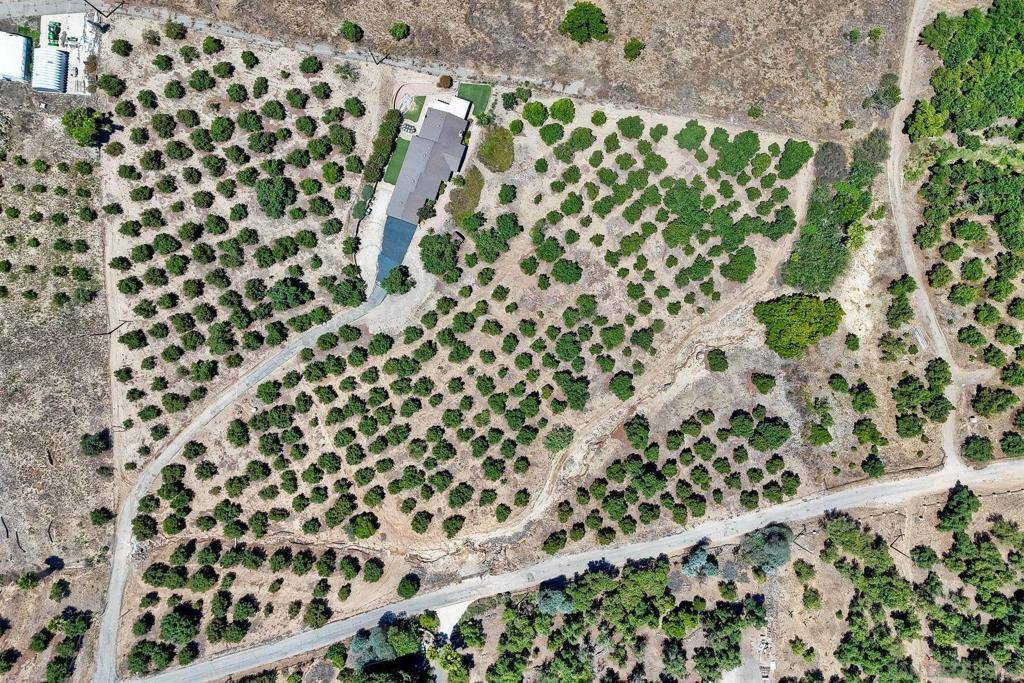 Vista, CA 92084,1070 El Paseo
